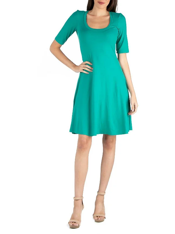 Plus Womens Knit Scoop Neck Shift Dress